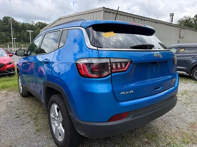 Used 2022 Blue Jeep Latitude image 17