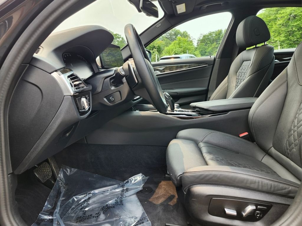 Used 2023 Gray BMW 530e iPerformance image 20