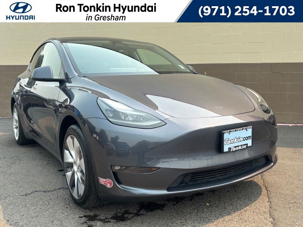 Used 2023 Gray Tesla Standard Range image 1