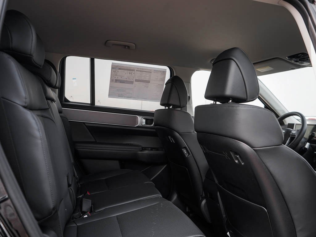 New 2026 Phantom Black Hyundai SEL AWD image 13