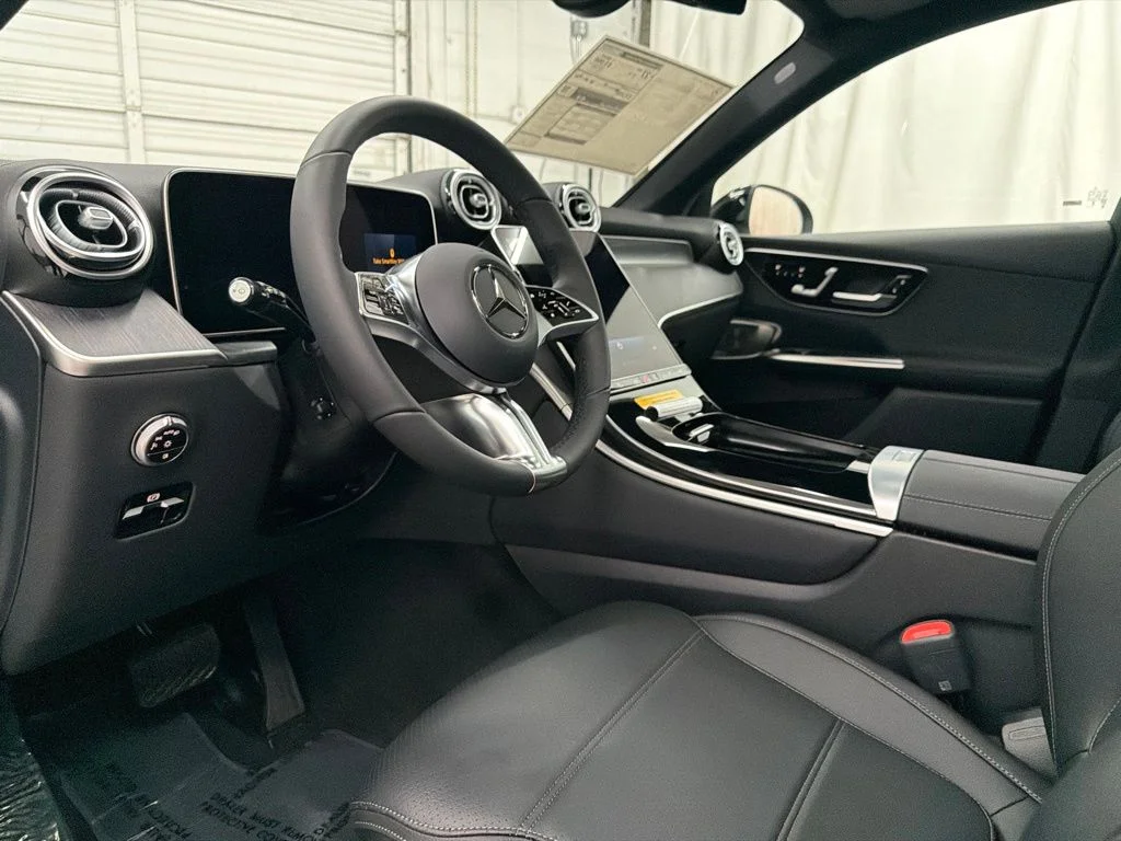 New 2027 Black Mercedes-Benz GLC 300 image 13