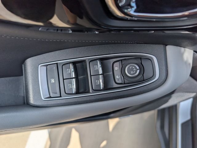 Used 2020 Silver Subaru Limited image 21