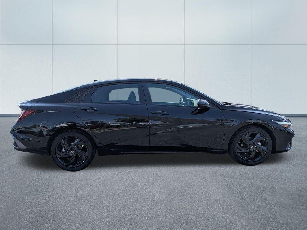 New 2026 Black Hyundai SEL Sport image 7