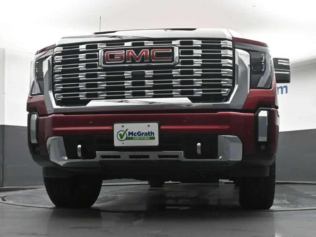 Used 2024 Red GMC Denali image 7