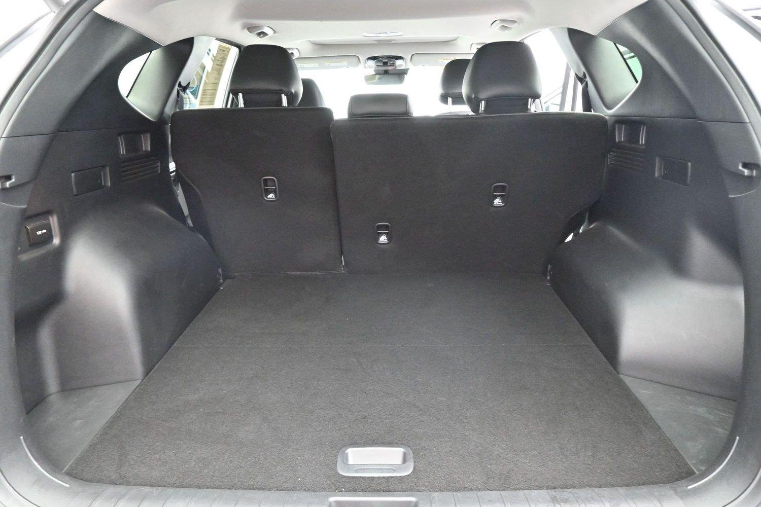 Used 2023 Serenity White Pearl Hyundai SEL image 8