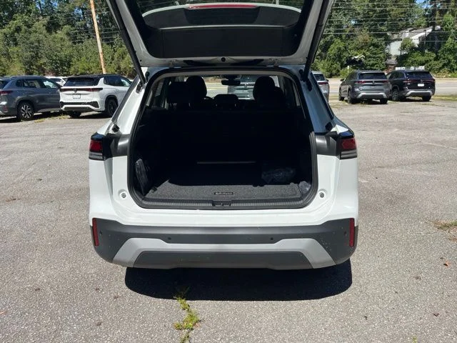 New 2026 White/off-white Volkswagen 2.0T SE image 26