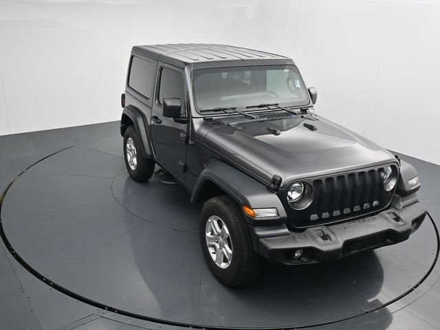 Used 2023 Crystal Metallic Jeep Sport S image 22