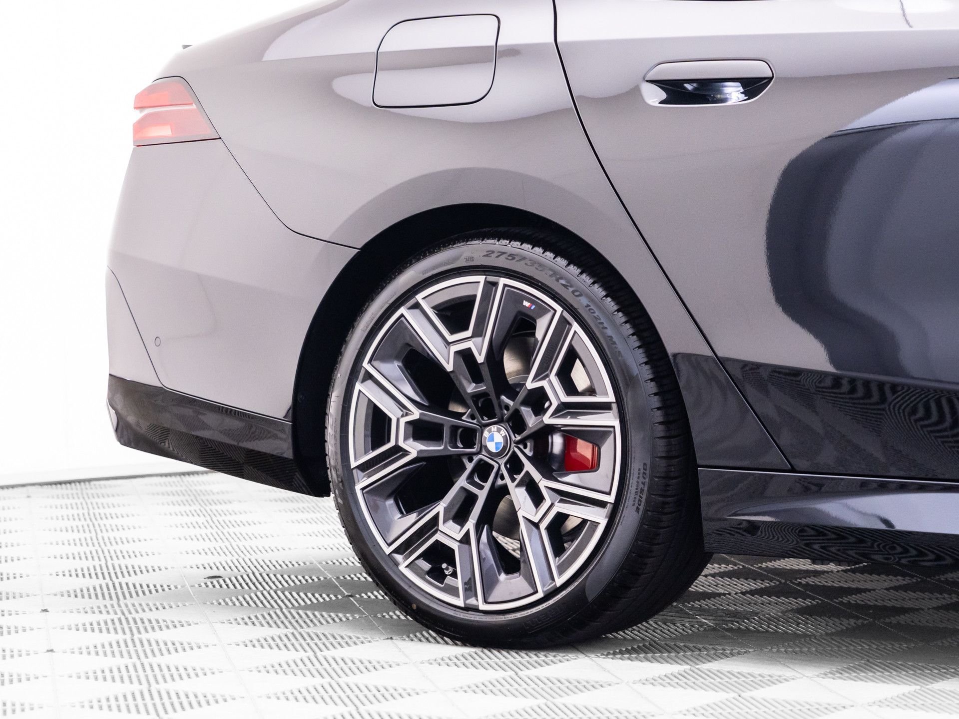 New 2027 Black Sapphire Metallic BMW 540i xDrive image 35