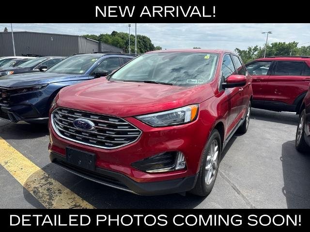 Used 2022 Red Metallic Ford SEL image 3