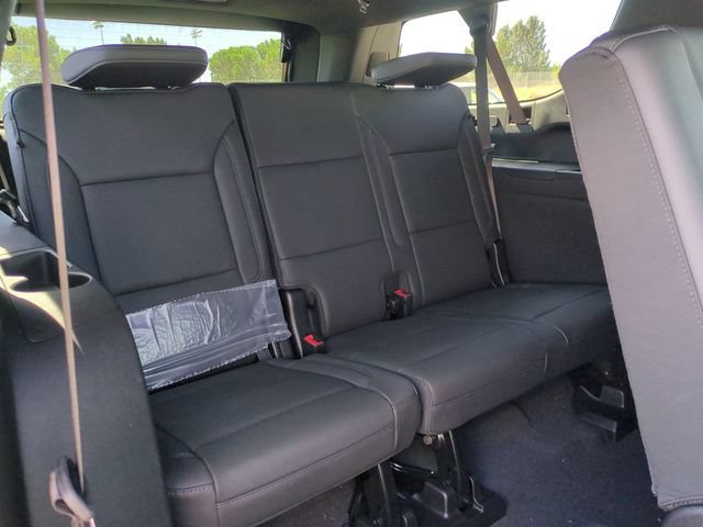 2026 Chevrolet Suburban LT - Photo 30