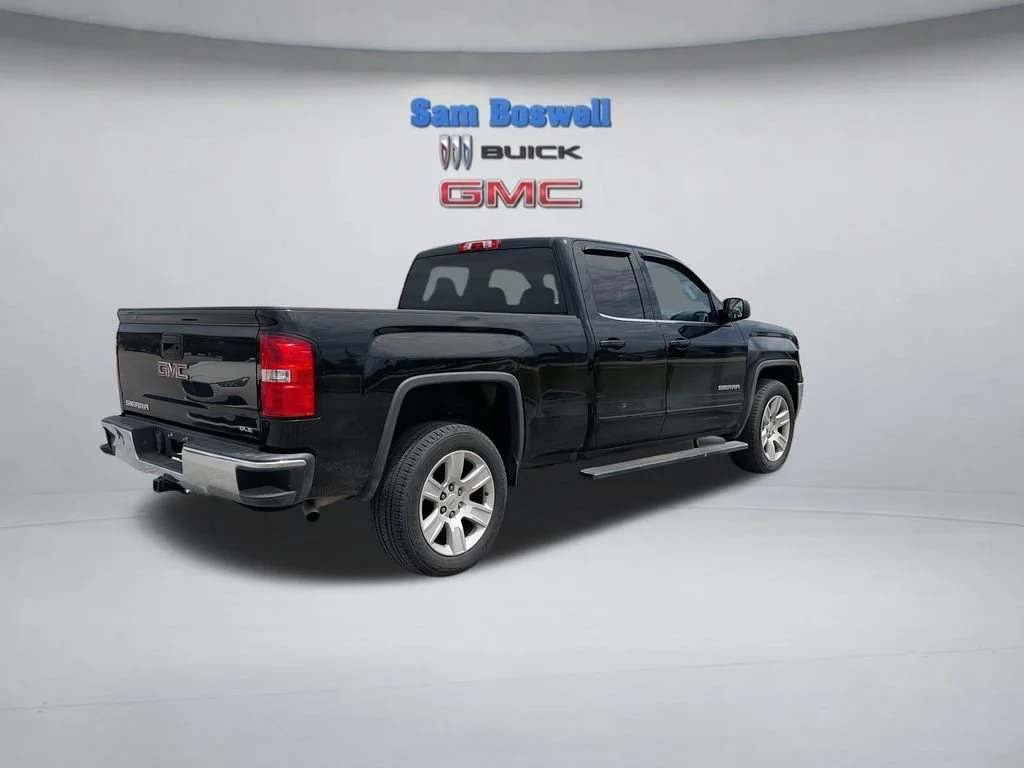 Used 2017 ONYX BLACK GMC SLE image 9