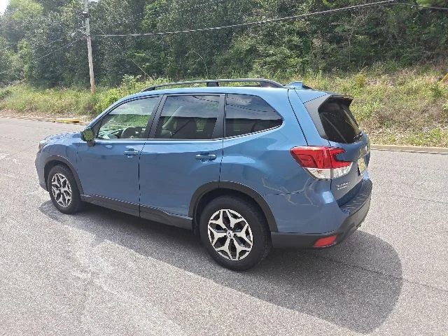 Certified Used 2020 Horizon Blue Pearl Subaru Premium image 4