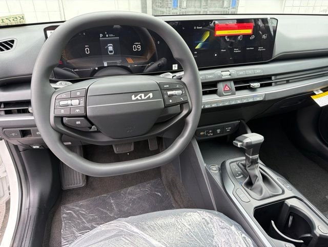 New 2026 Snow White Pearl Kia LXS image 13