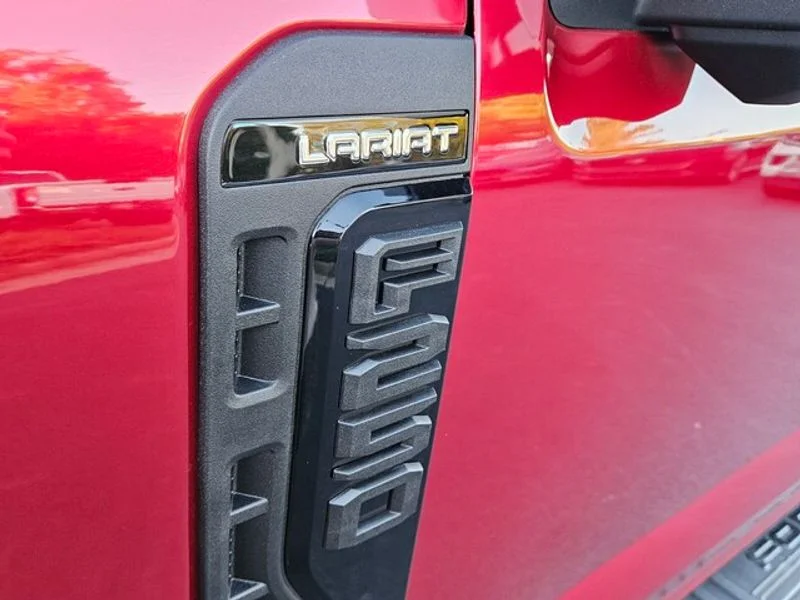 New 2026 Ruby Red Metallic Tinted Clearcoat Ford F-250® Lariat® image 19