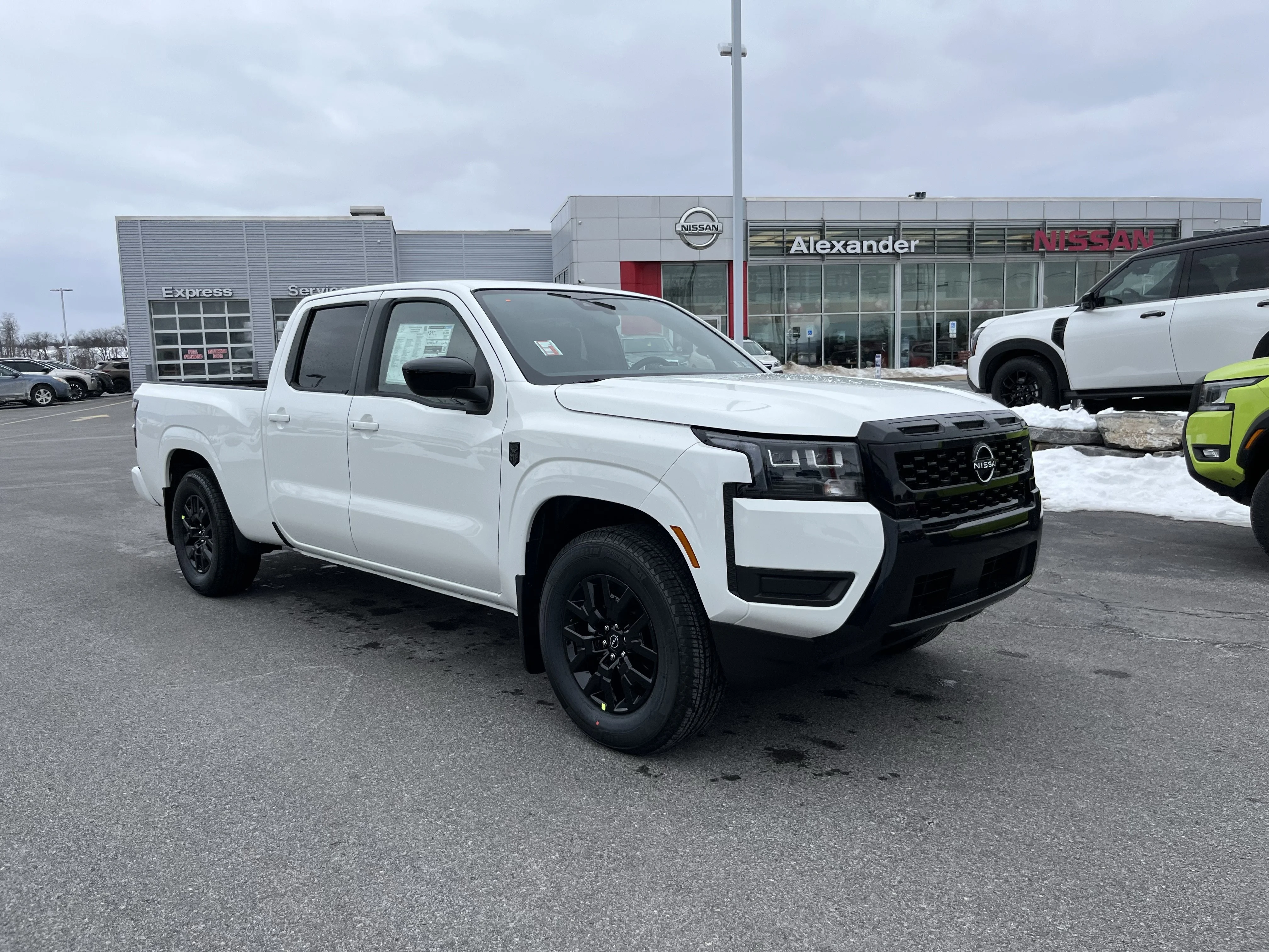 2026 Nissan Frontier SV Crew Cab 4X2 LWB's photo