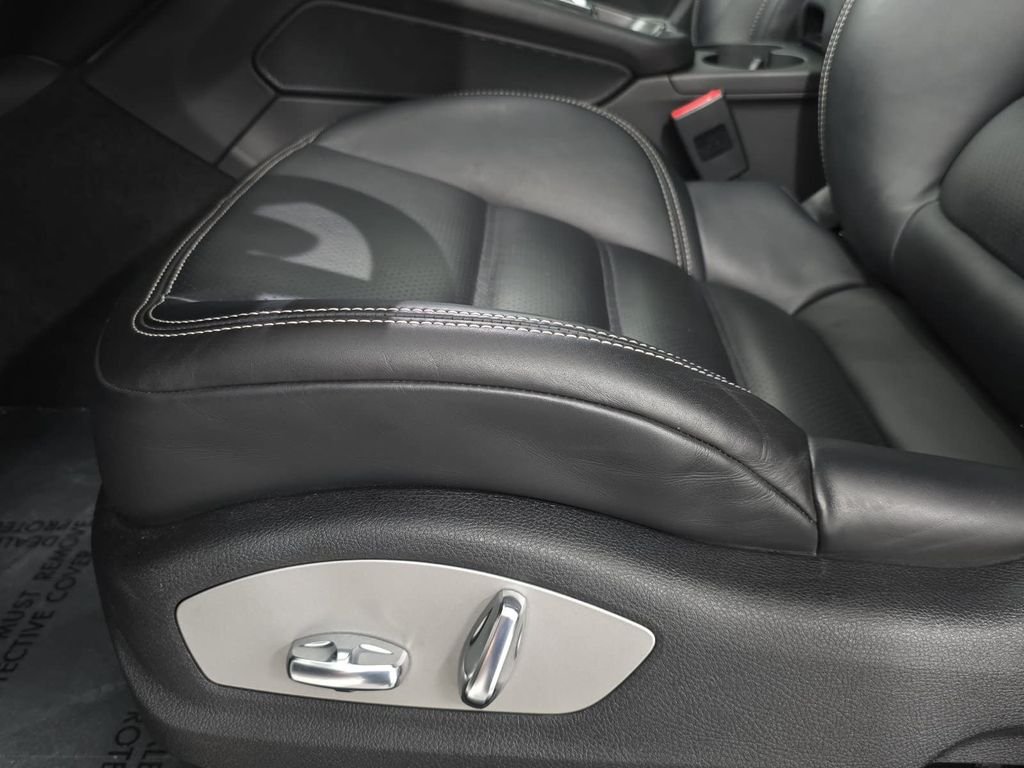 Certified Used 2023  Porsche T image 25
