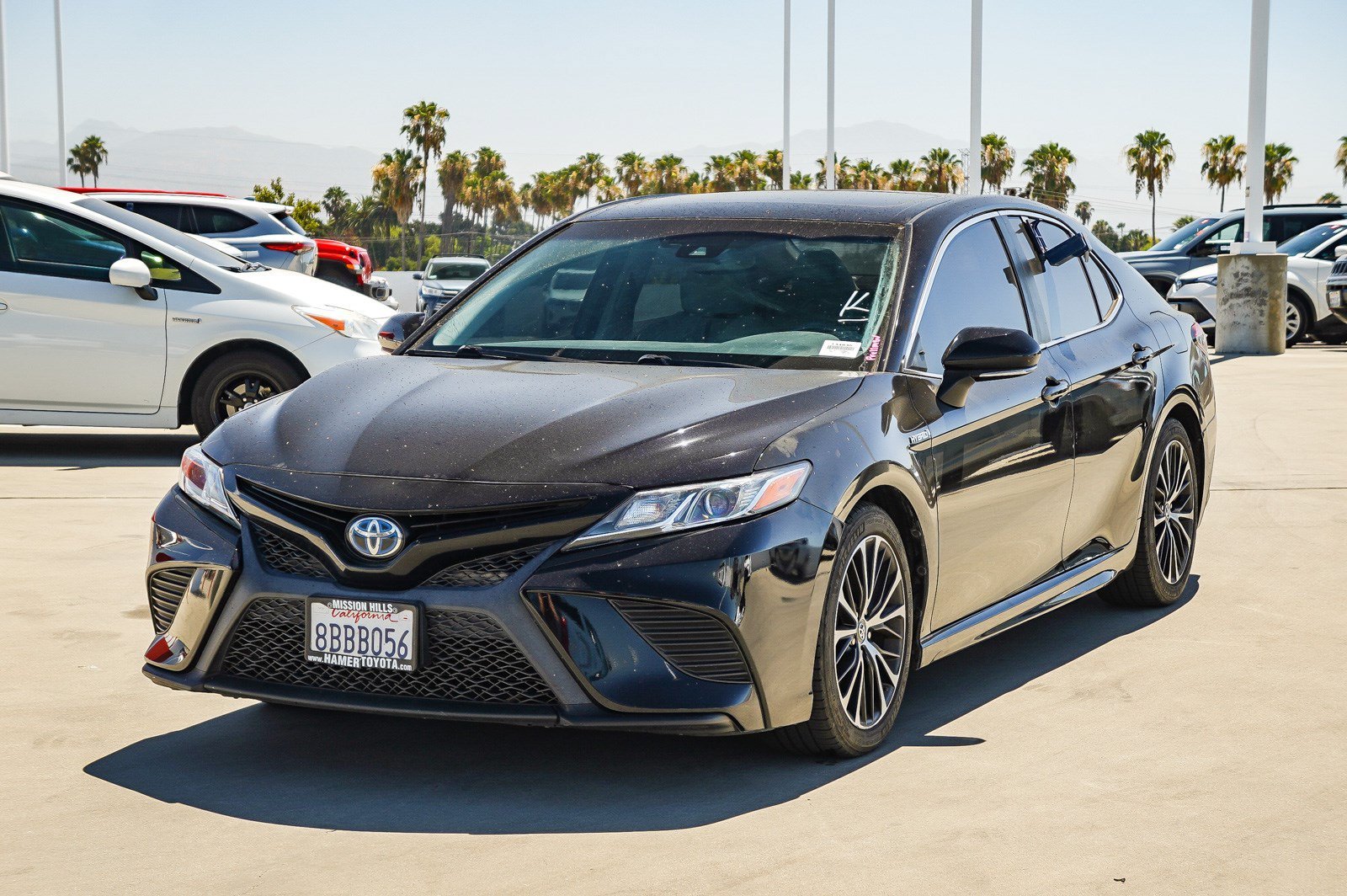 Certified Used 2018 Midnight Black Metallic Toyota Hybrid SE image 3