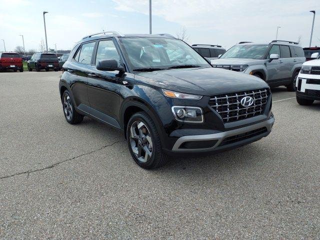 New 2026 Onyx Black Hyundai SEL image 4