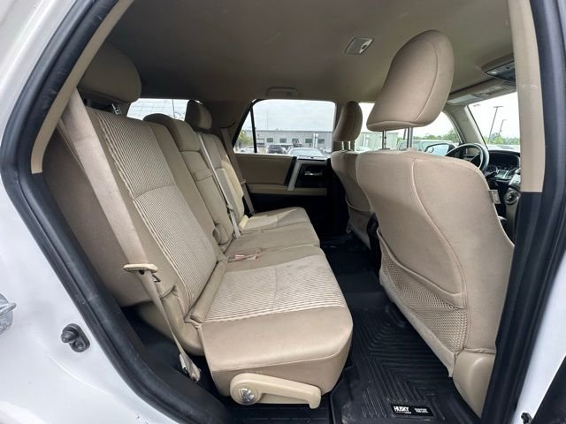 Used 2016 White Toyota SR5 image 29