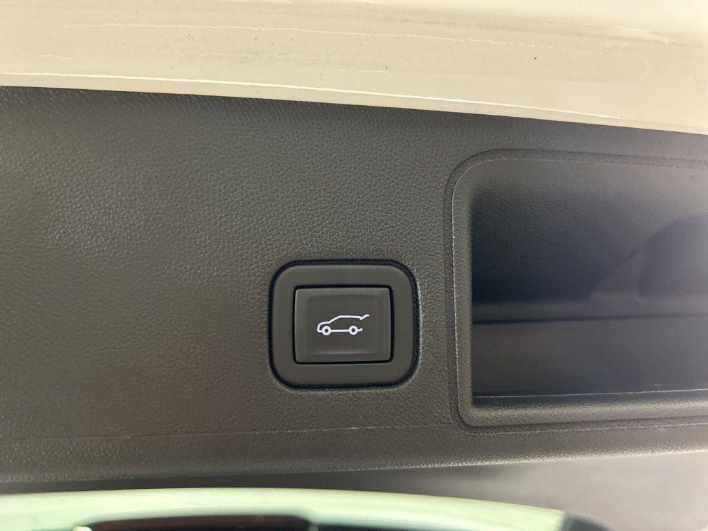 Used 2023 Summit White GMC Denali image 12