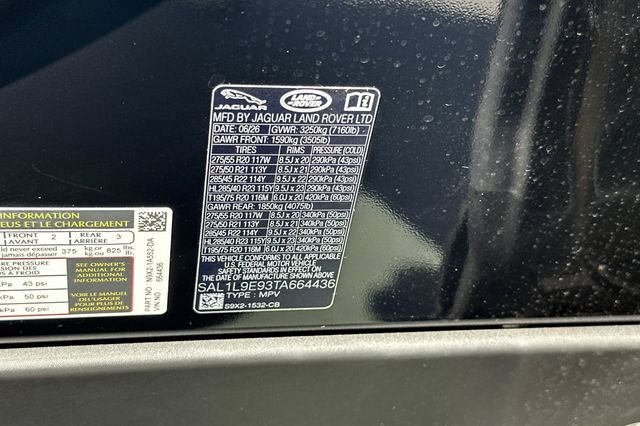 New 2026 Constellation Blue Ultra Metallic Gloss Land Rover Dynamic SE image 28