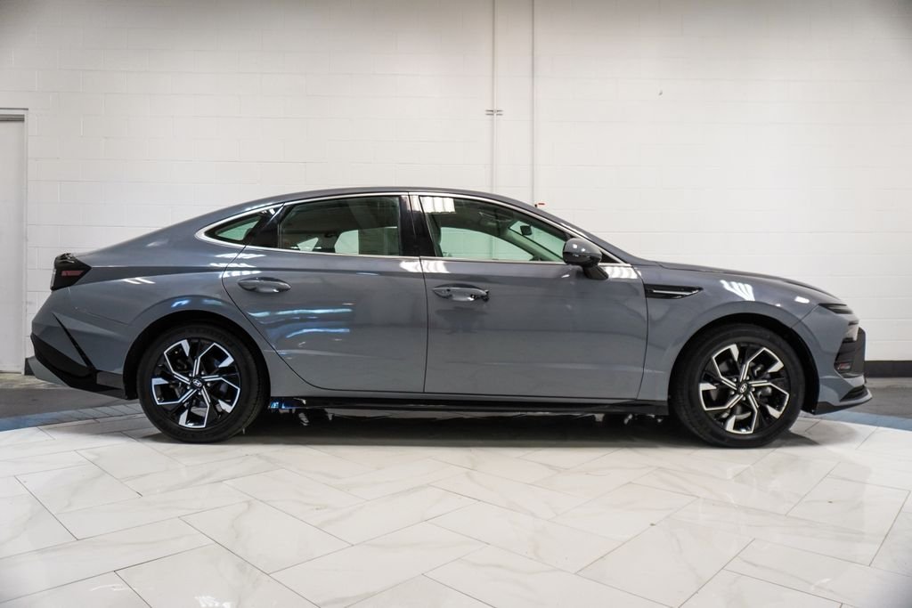 Used 2024 Blue Hyundai SEL image 36