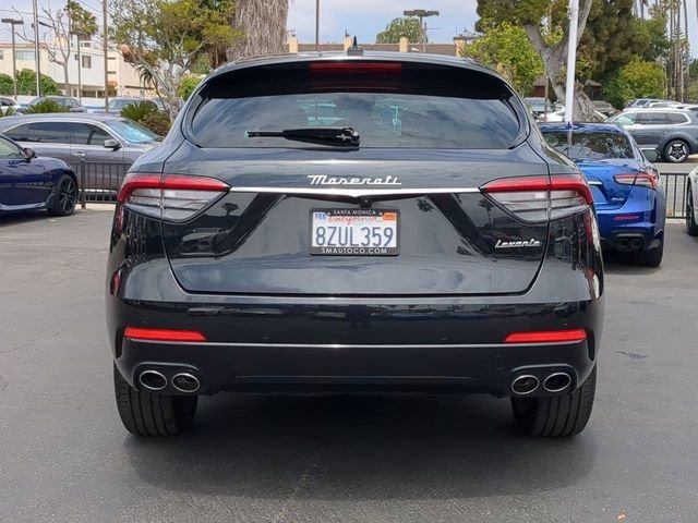 Used 2022 Nero Ribelle Metallic Maserati GT image 6
