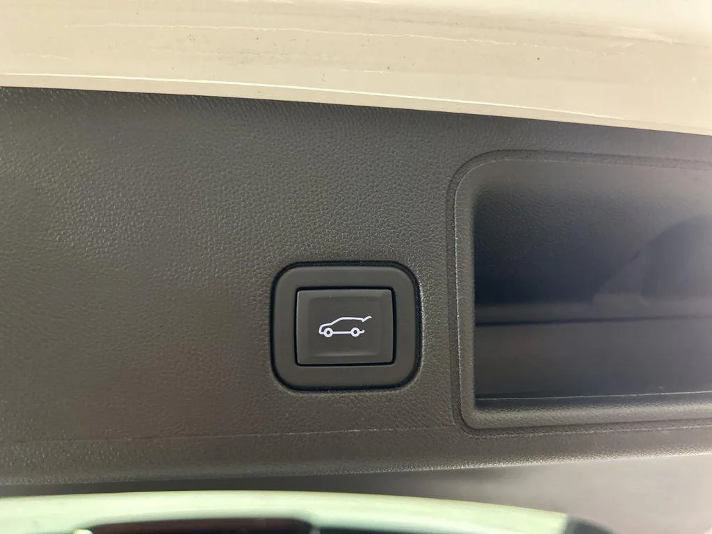 Used 2023 Summit White GMC Denali image 12