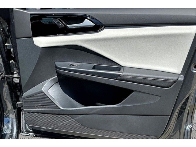 New 2026 Platinum Gray Metallic Volkswagen 1.5T S image 28
