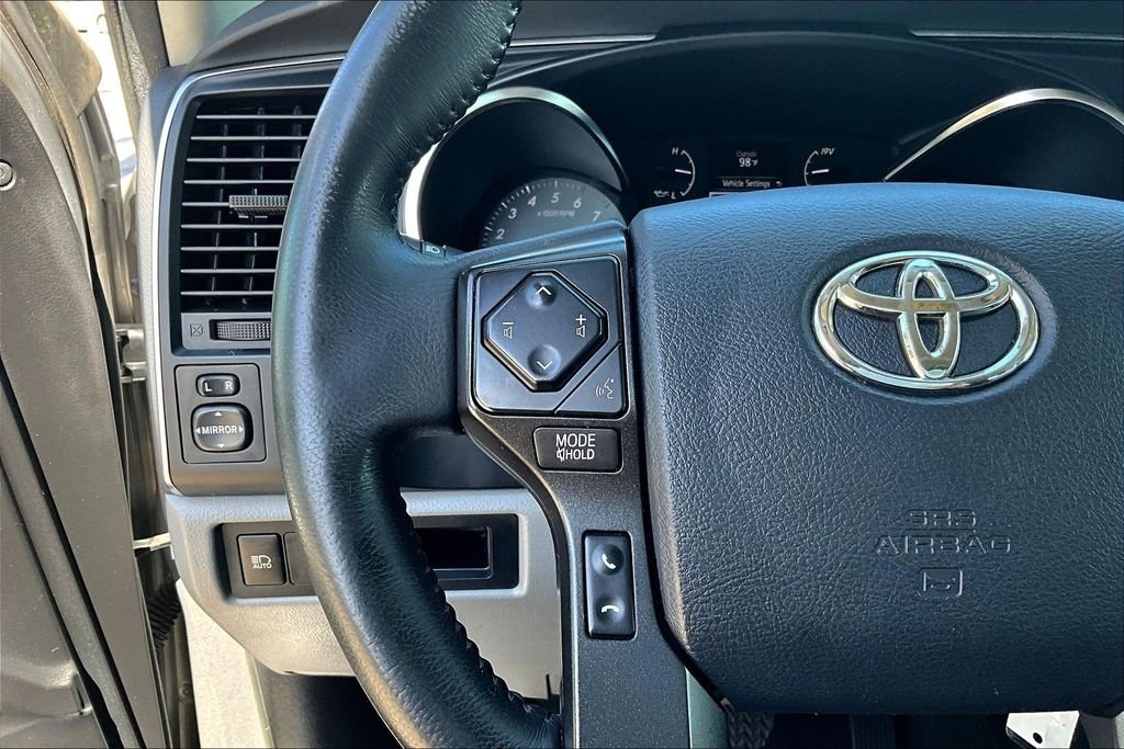 Used 2018 Silver Toyota SR5 image 8