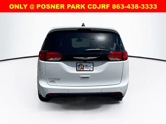 New 2026 Bright White Clear-Coat Exterior Paint Chrysler  image 6