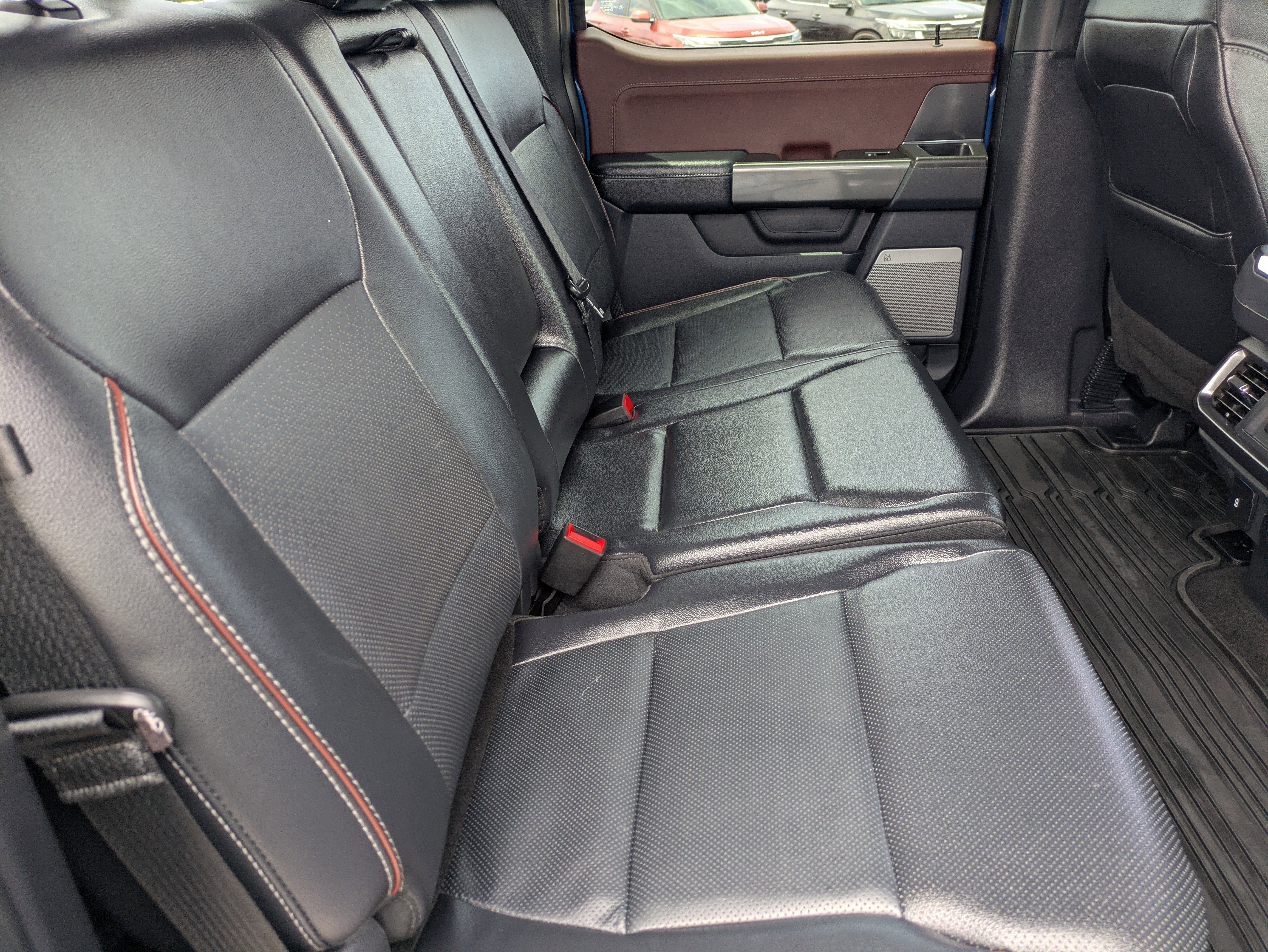 Used 2023 Blue Metallic Ford LARIAT image 13