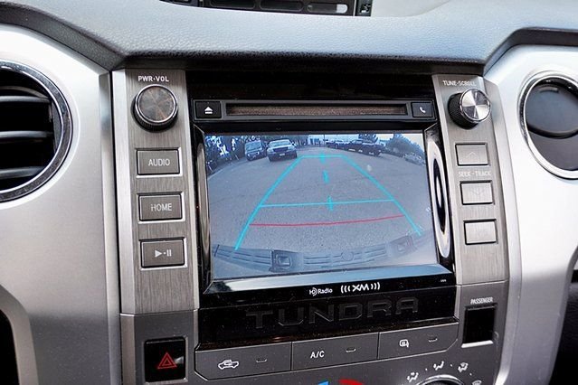 Used 2014  Toyota SR5 image 24