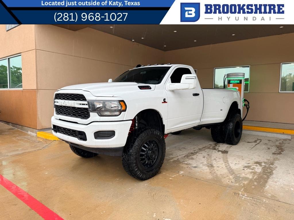2023 RAM 3500 Tradesman 4X4 Regular cab's photo
