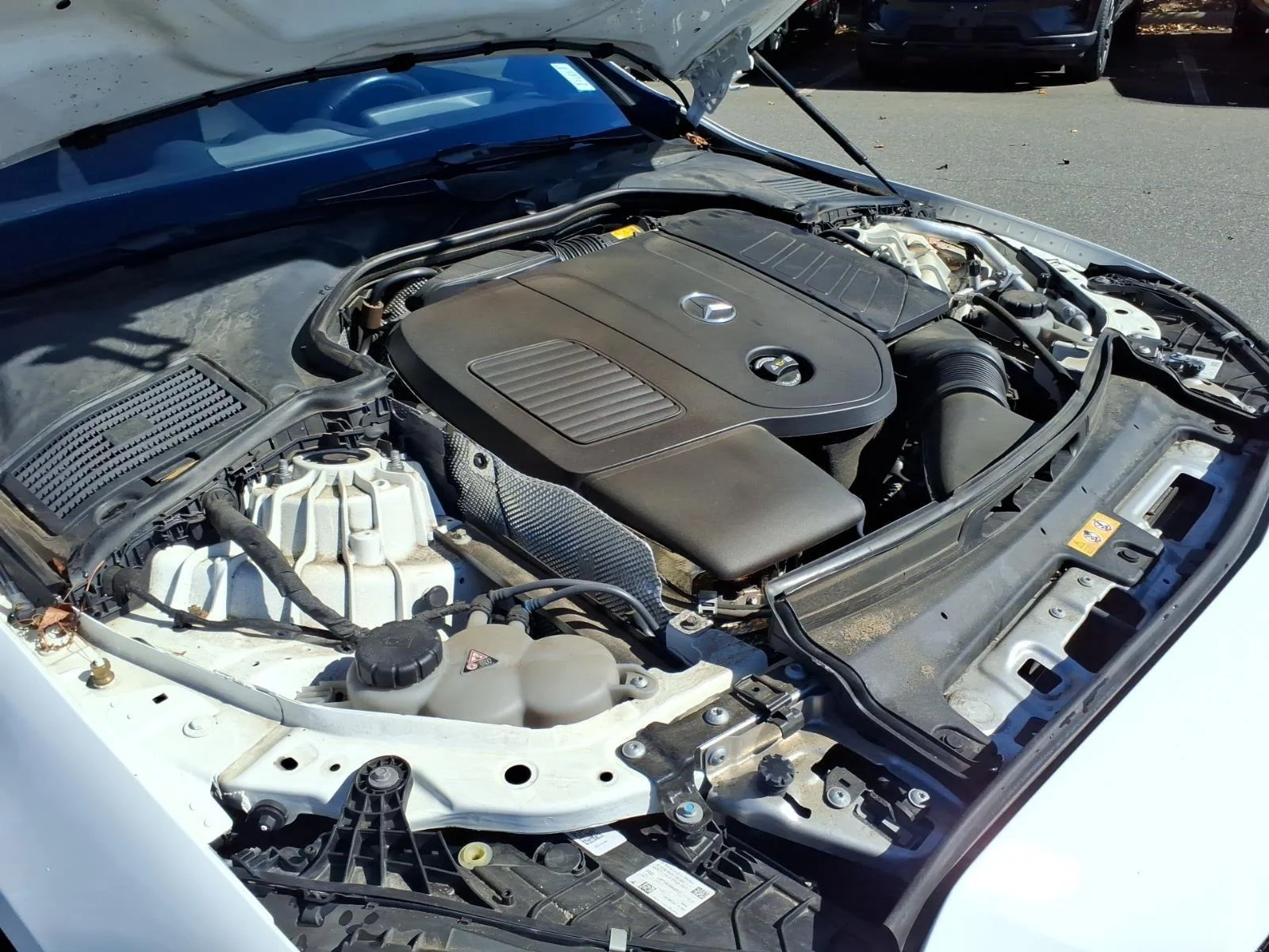 Used 2023 Polar White Mercedes-Benz C 300 image 31