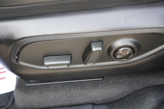 Certified Used 2022 Silver Jeep Limited image 26