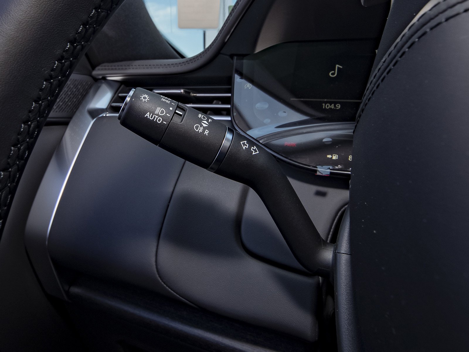 New 2026 Fuji White Land Rover Autobiography image 12
