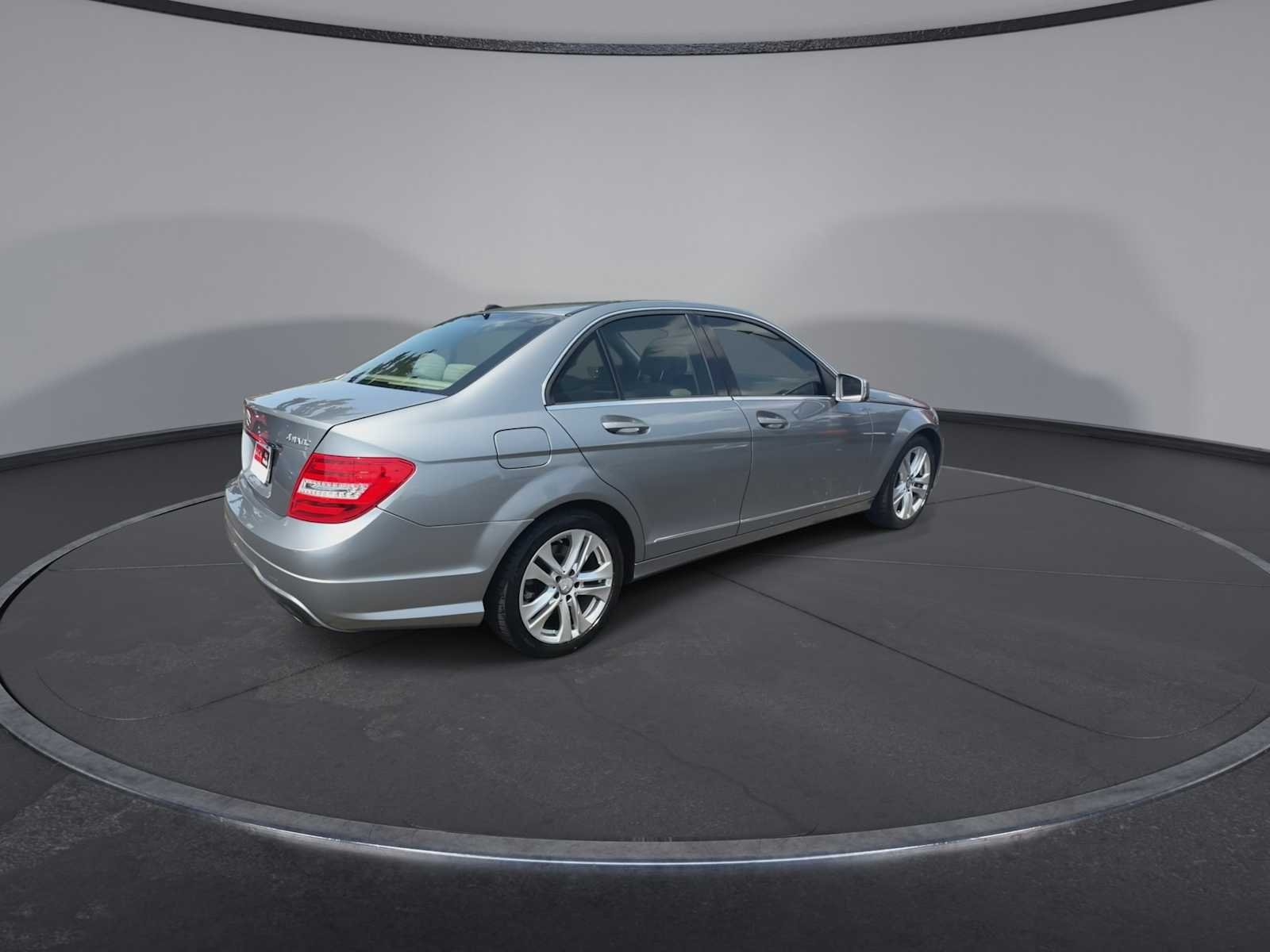 Used 2014 Palladium Silver Metallic Mercedes-Benz C 300 Luxury image 8
