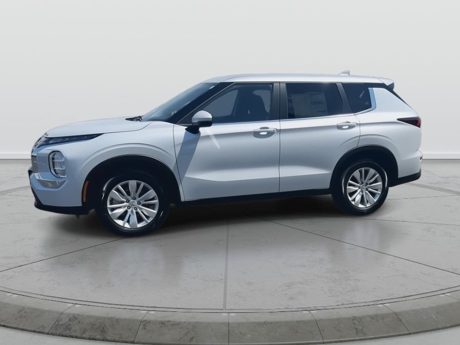 New 2026 WHT DIAMOND Mitsubishi ES image 3
