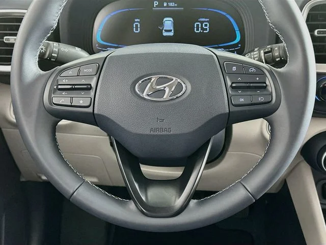New 2026 Hyundai VENUE SEL