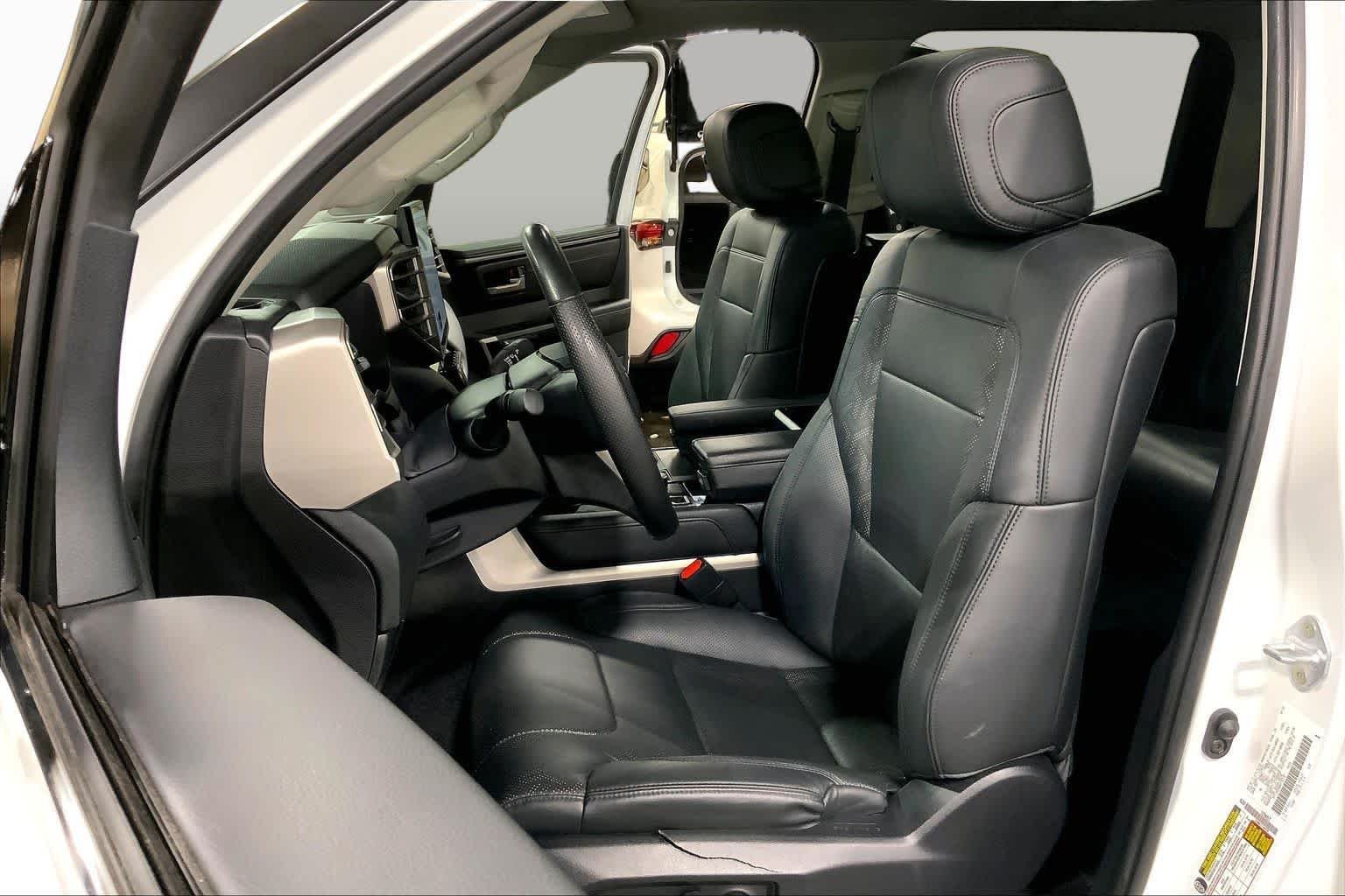Used 2024 Wind Chill Pearl Toyota Limited image 8