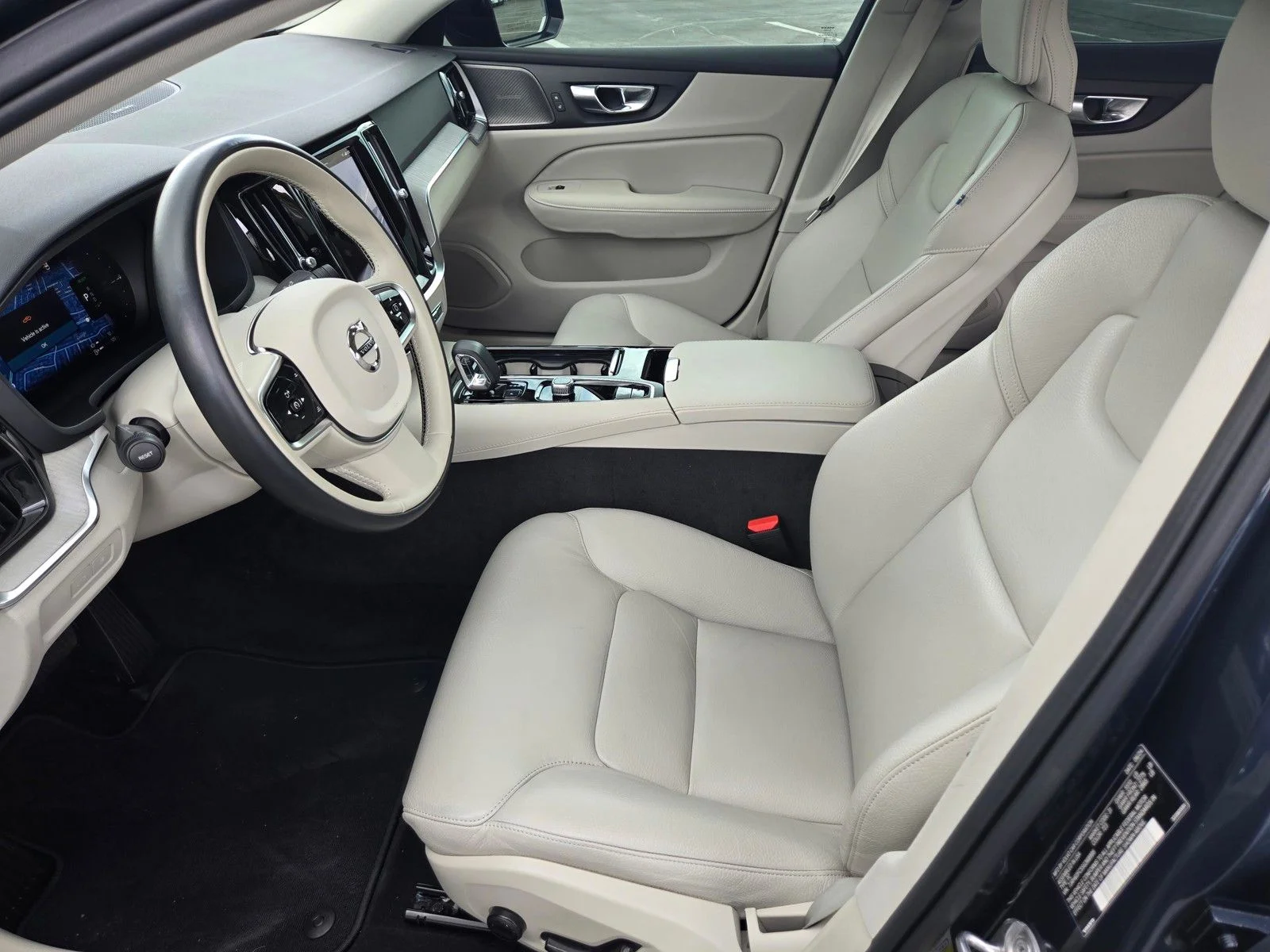 Certified Used 2025 Blue Volvo T8 Plus image 10