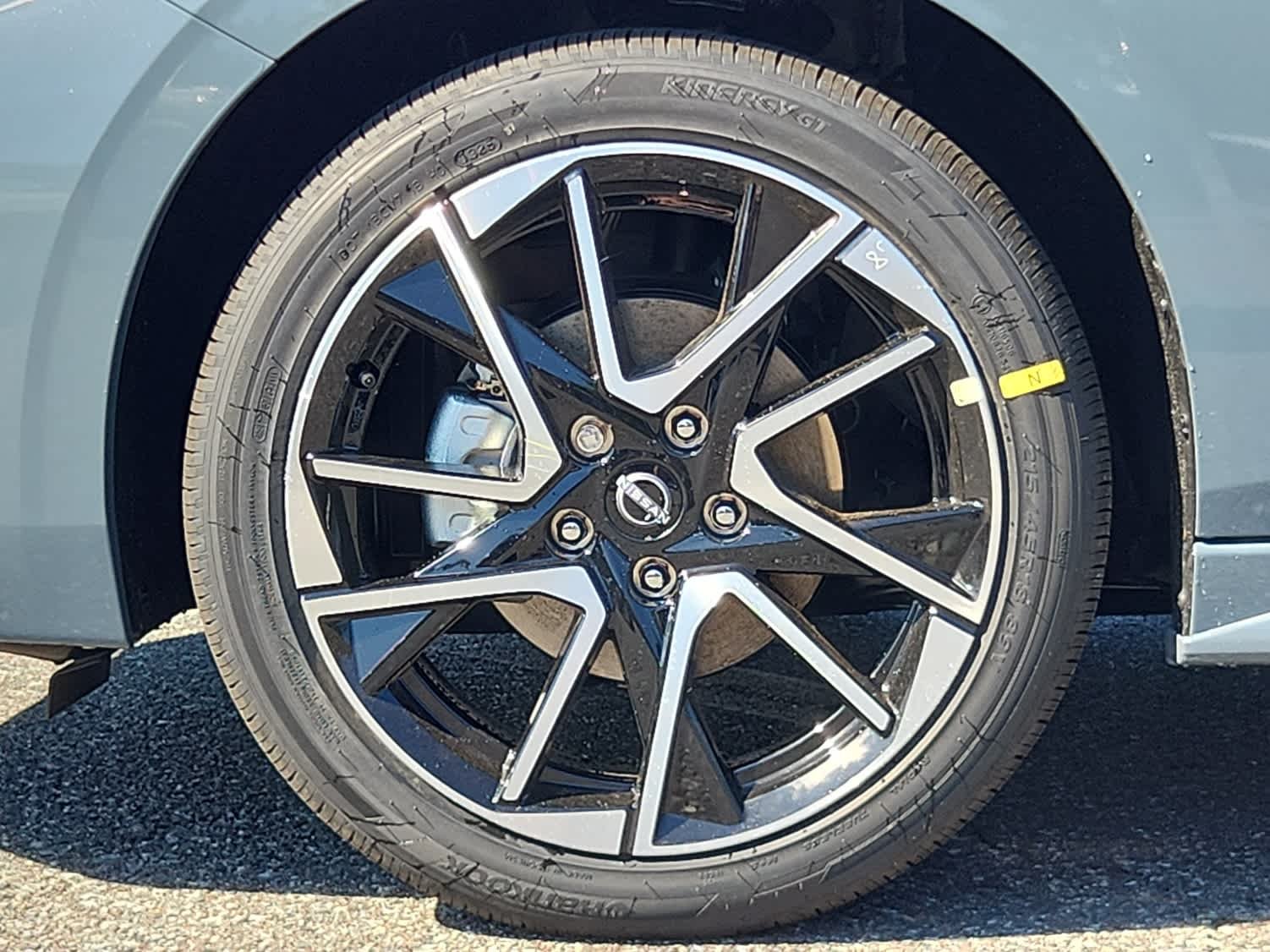 2025 Nissan Sentra SR - Photo 6