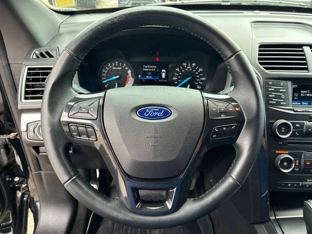 Certified Used 2017 Shadow Black Ford XLT image 31
