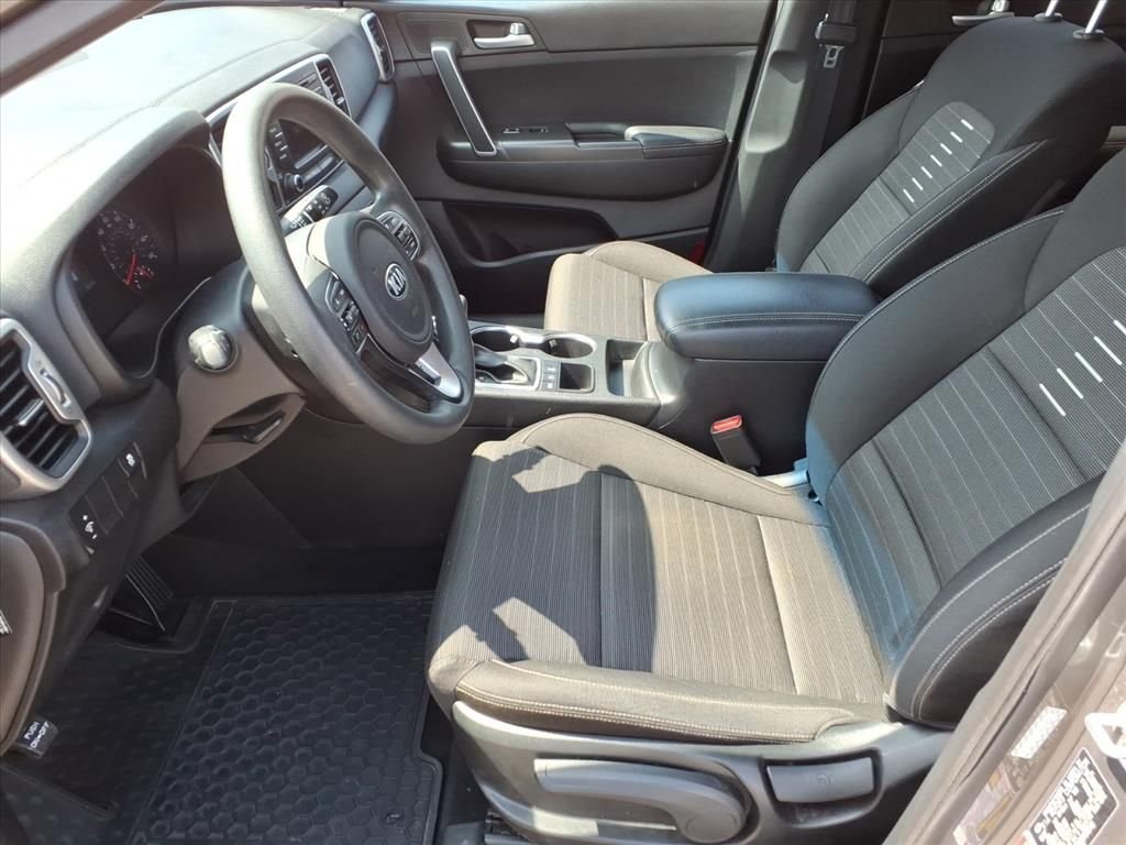 Used 2018 Silver Kia LX image 12