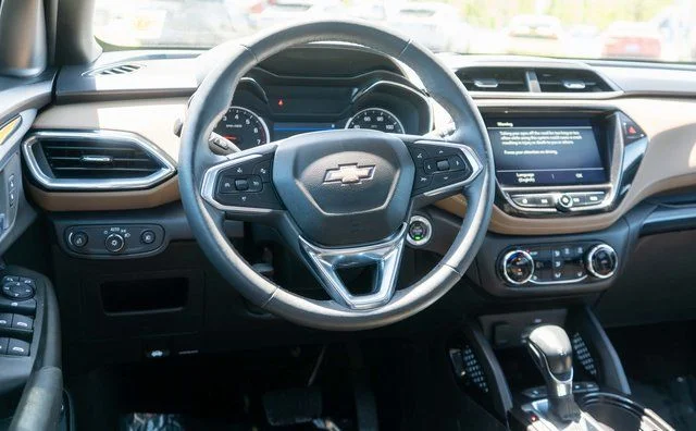 Used 2021 Black Chevrolet ACTIV image 14