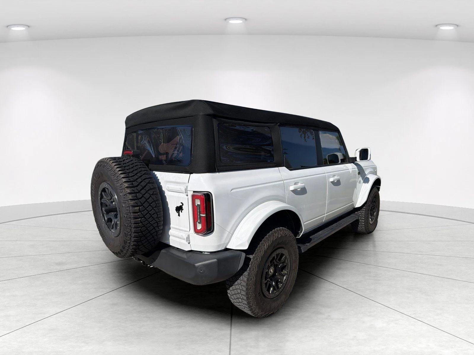 Used 2024 White Ford Wildtrak image 4