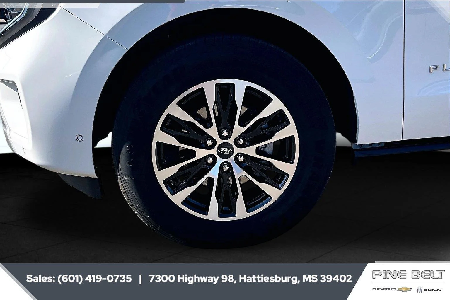 Used 2025 Oxford White Ford Platinum image 7