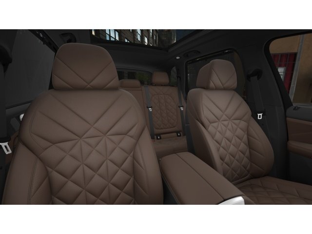 New 2026 Mineral White Metallic BMW xDrive40i image 11