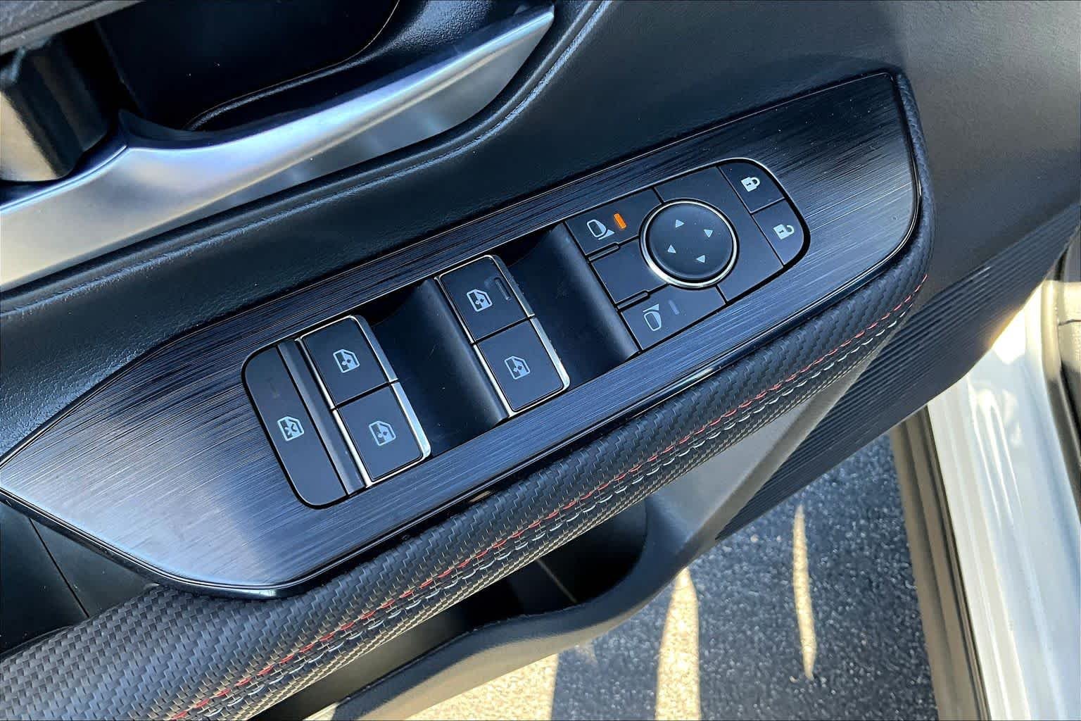 2026 Nissan KICKS SR - Photo 19